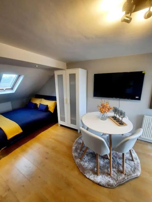 Alross Studio Flat / Private Bathroom London Exteriör bild